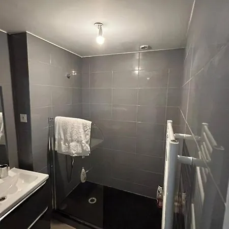 Centre Apartment *